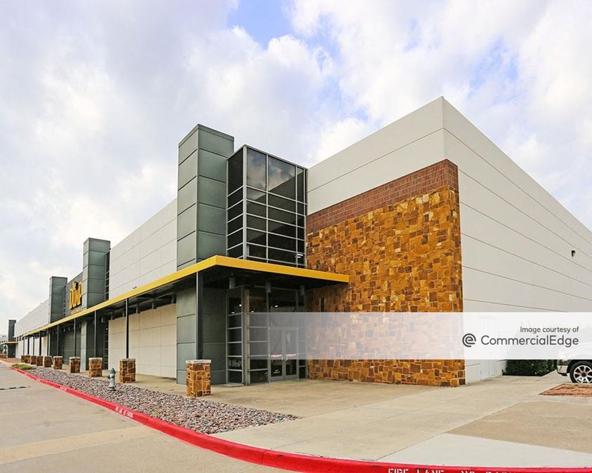 2700-3040 Ranch Trail & 2851 West Interstate