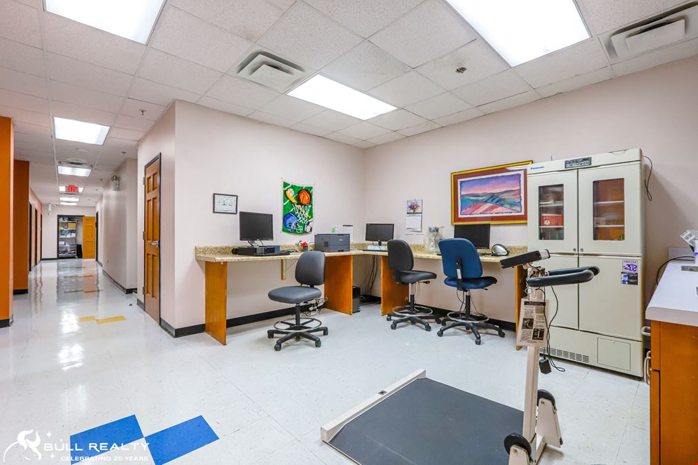 Medical Office Space For Lease | ±2,619 SF