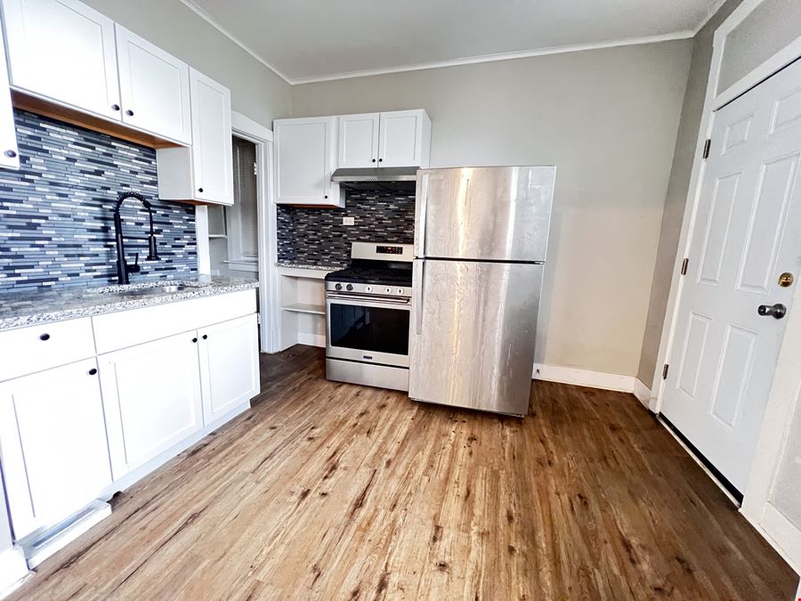 The Burnham - 2730-34 E 79th / 7848-50 S Burnham