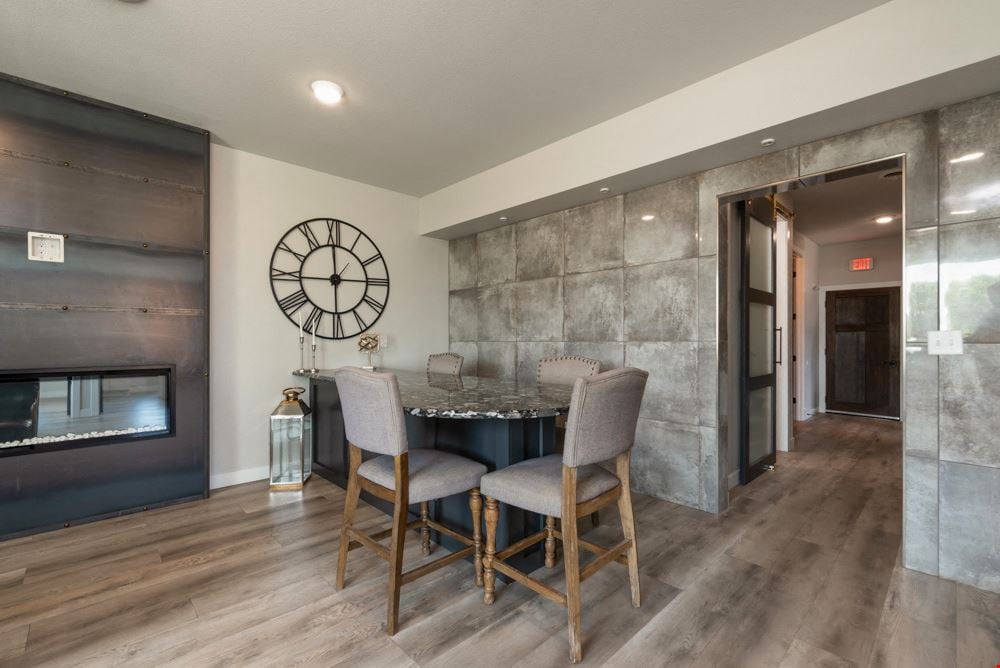 2041 40th Ave SE, Unit B-112