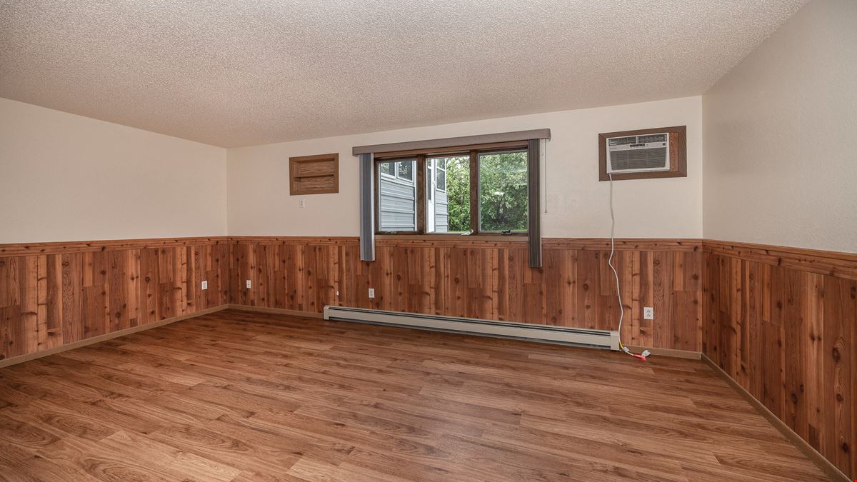 203 & 204 S 8th Street