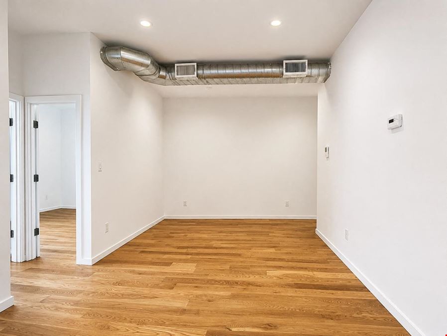 85 Rockaway Ave