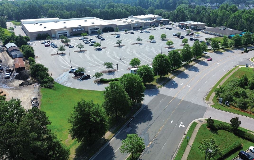 Shoppes at Lakestone Commons