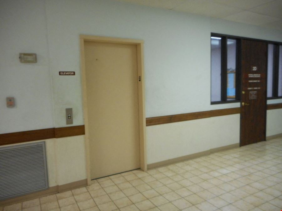 1713 Treasure Hills Blvd. Unit 2B