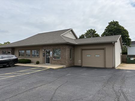 Preview of commercial space at 1320 W Northmoor Rd