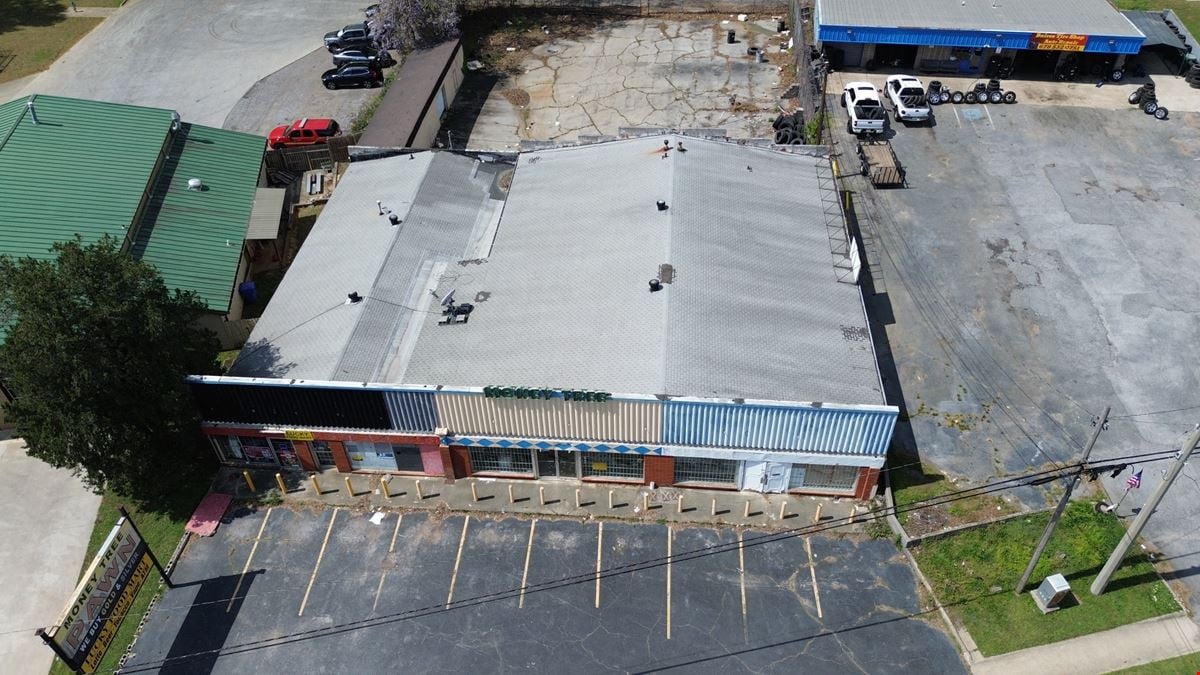 Forest Park Multi-Tenant Retail - 25,000 VPD