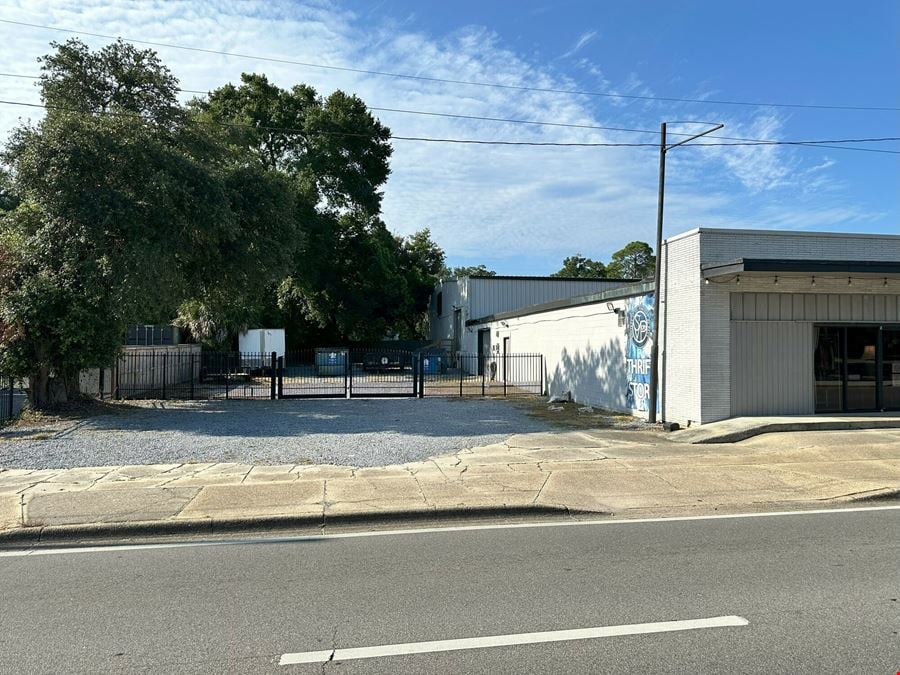 3465 SF Warehouse | For Lease