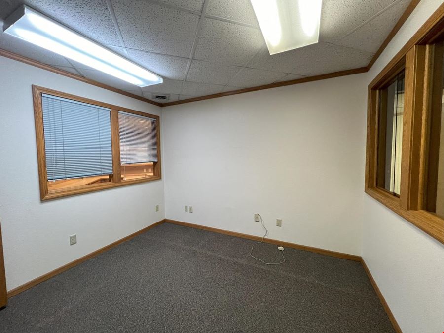 Creekside Professional Office Suite
