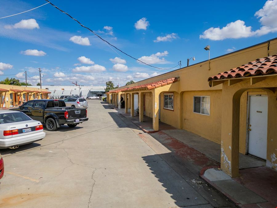 1407 W 16th St - Gateway Motel - Hospitality