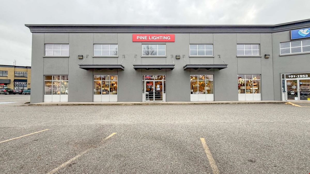 Fully Tenanted, Stand Alone Commercial Building 