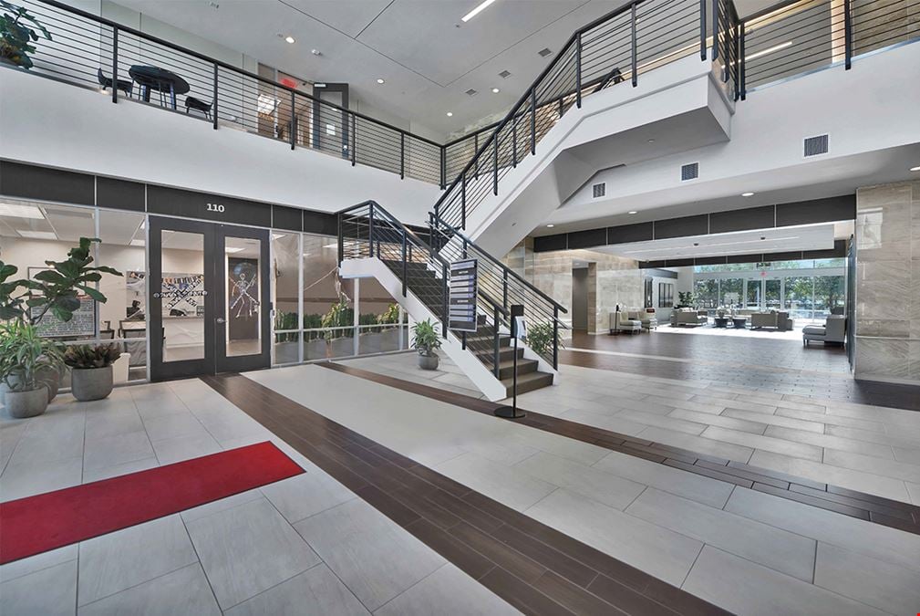 681 Greens Parkway (R2054)