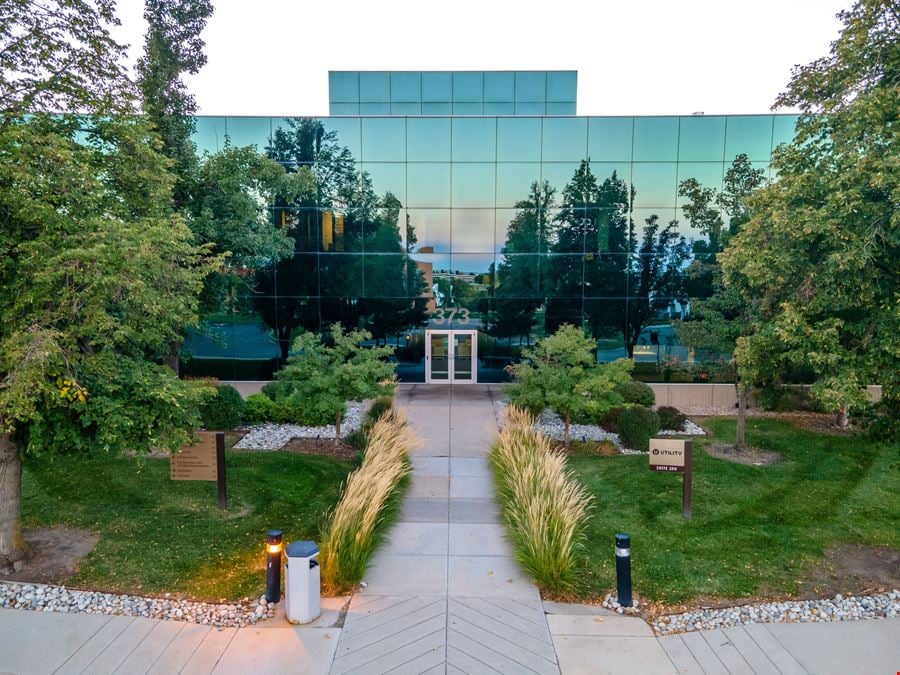 373 Inverness Pkwy
