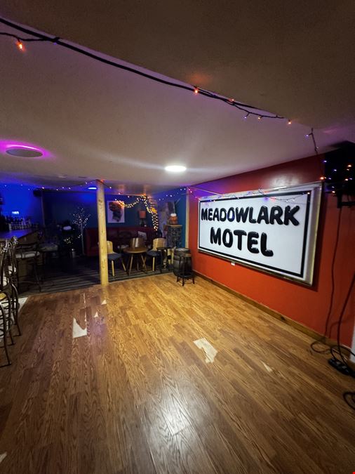 Meadowlark Motel