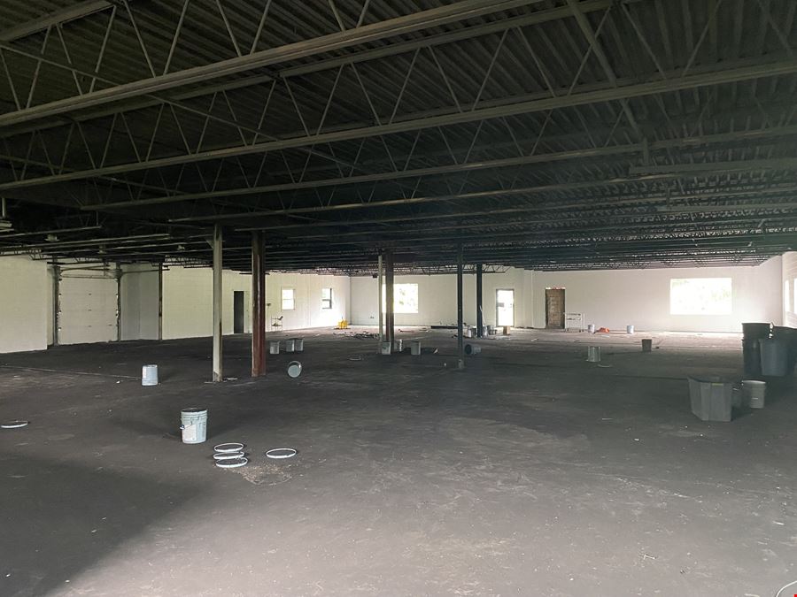 195 W Newberry Rd