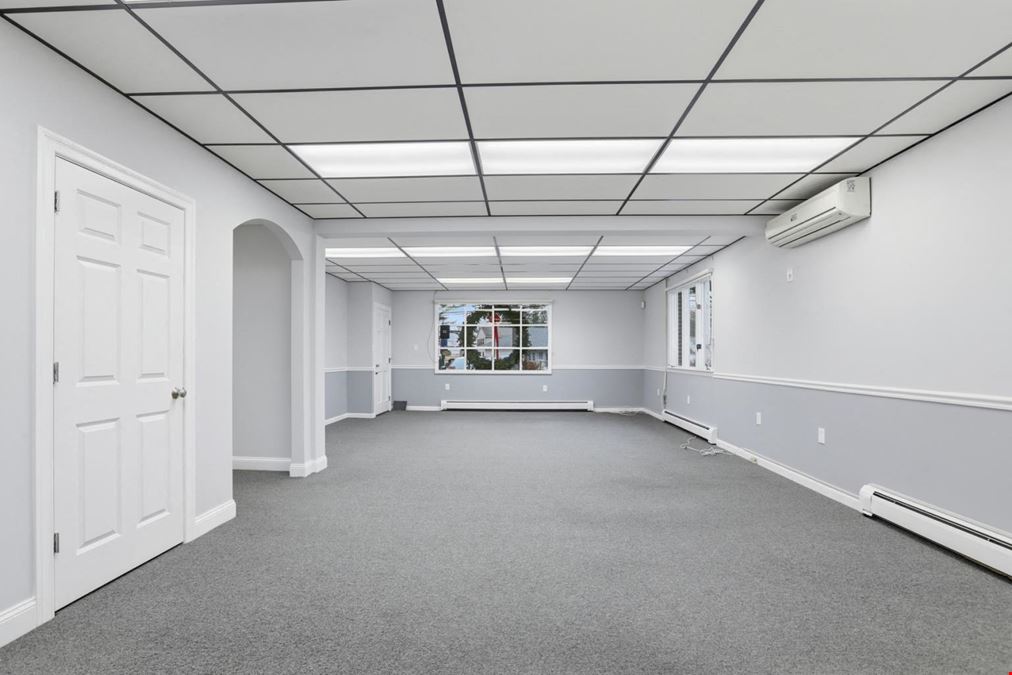 Well Located Commercial Suite for Lease in Methuen, MA