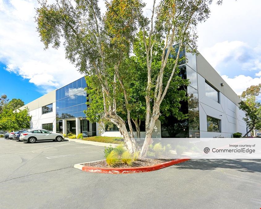 1230 Avenida Chelsea