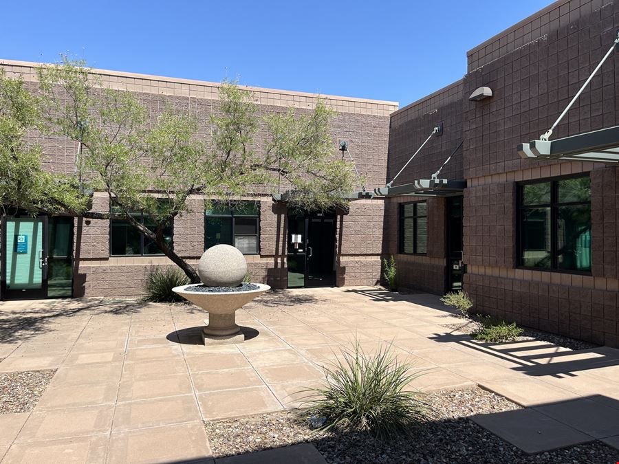 42104 N Venture Dr, Bldg D, Ste 114