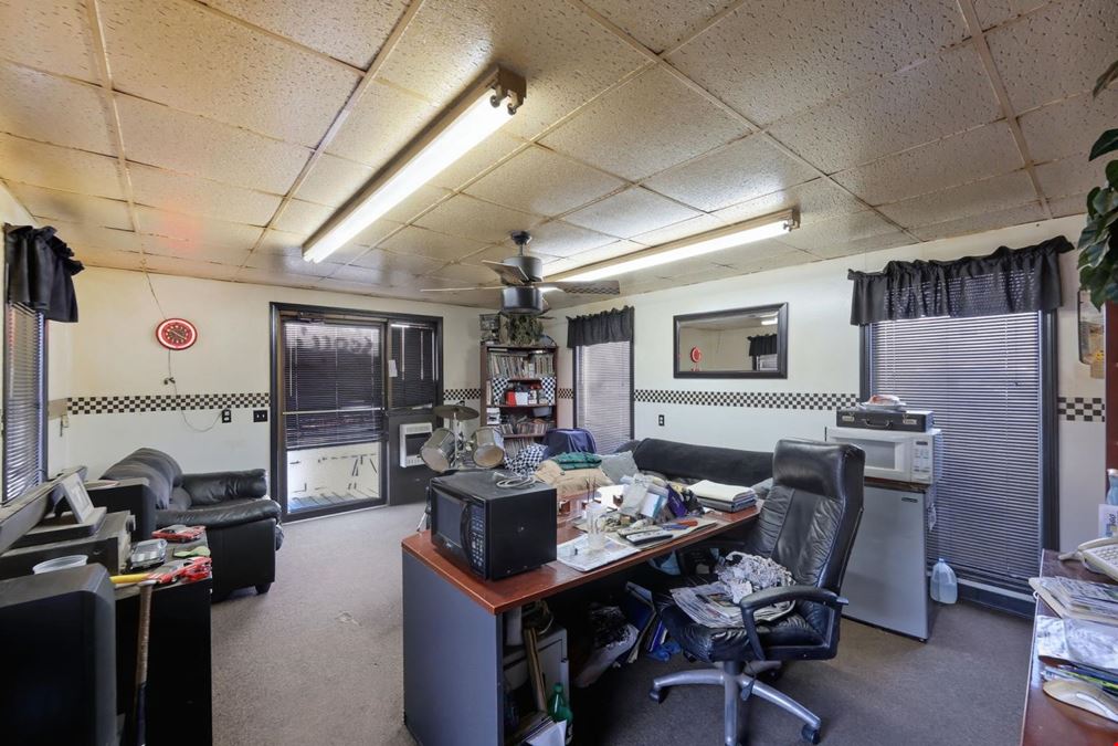 118 W Main St