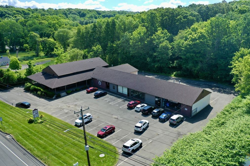 117 Mount Pleasant Road (Route 6), Unit 2, Newtown, CT