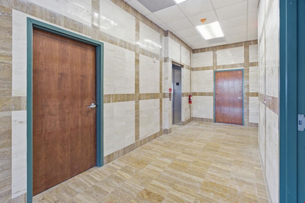 430 College Drive Units 200-208