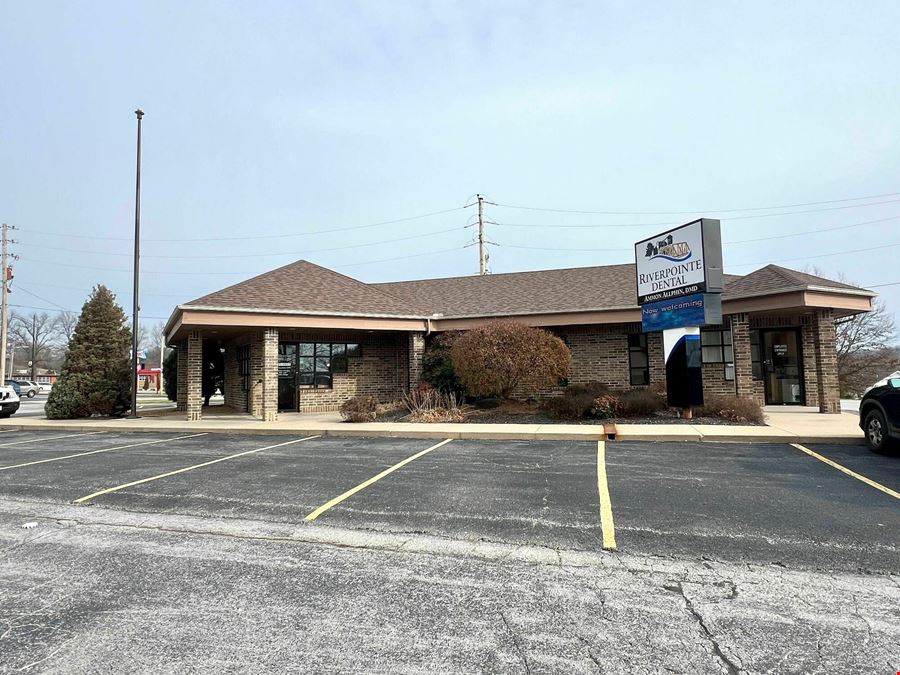 1,910 SF Medical Office Building for Lease in Ozark