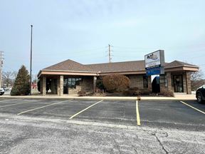 1,910 SF Medical Office Building for Lease in Ozark