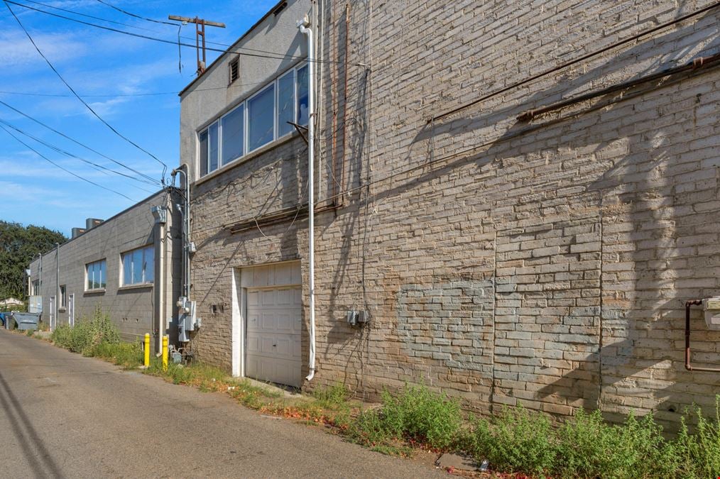 Owner User/Investment Opportunity: Restaurant + Apartment in Lemoore, CA