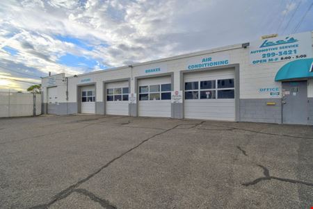 Preview of Retail space for Sale at 2401 Wyoming Blvd NE