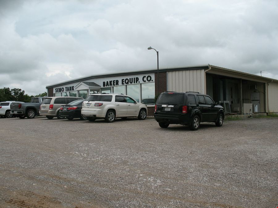 28,062 SF of Industrial Buildings on 18 Acres