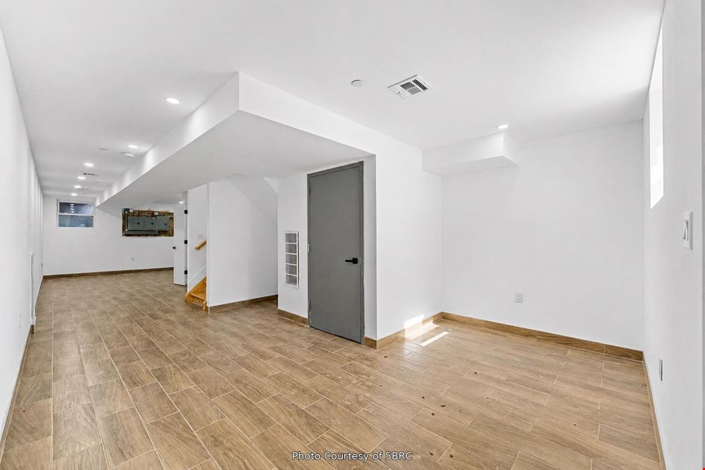 1116 Blake Ave