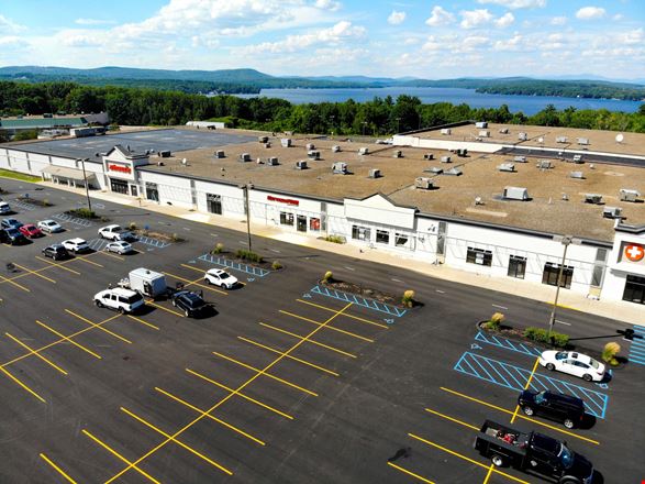 Preview of Retail space for Rent at 96 Daniel Webster Hwy