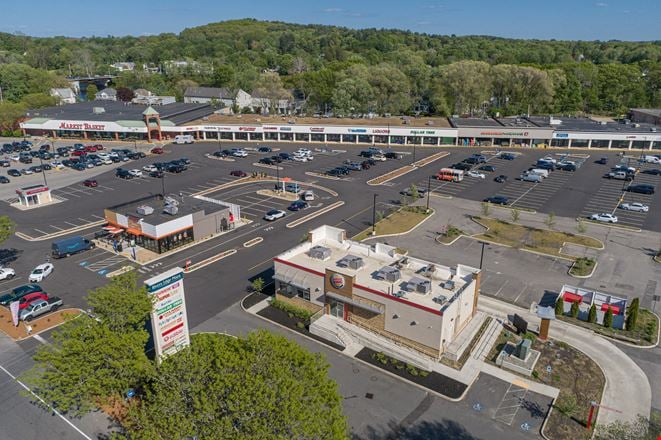 Preview of Retail space for Rent at 223-255 Lincoln Avenue