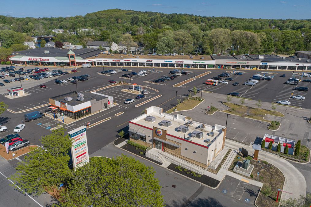 Haverhill, MA - Rivers Edge Plaza
