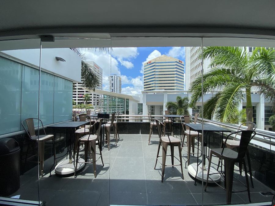 221 Plaza | Hato Rey