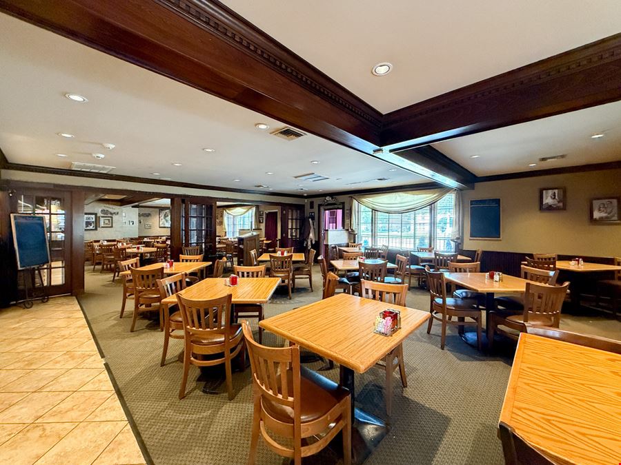 Giorlando’s Italian Restaurant - Mixed-Use Investment Property Off Veterans Blvd