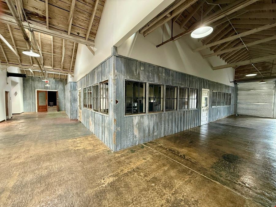 Windmill Station: Turnkey Salon, Restaurant & private Offices