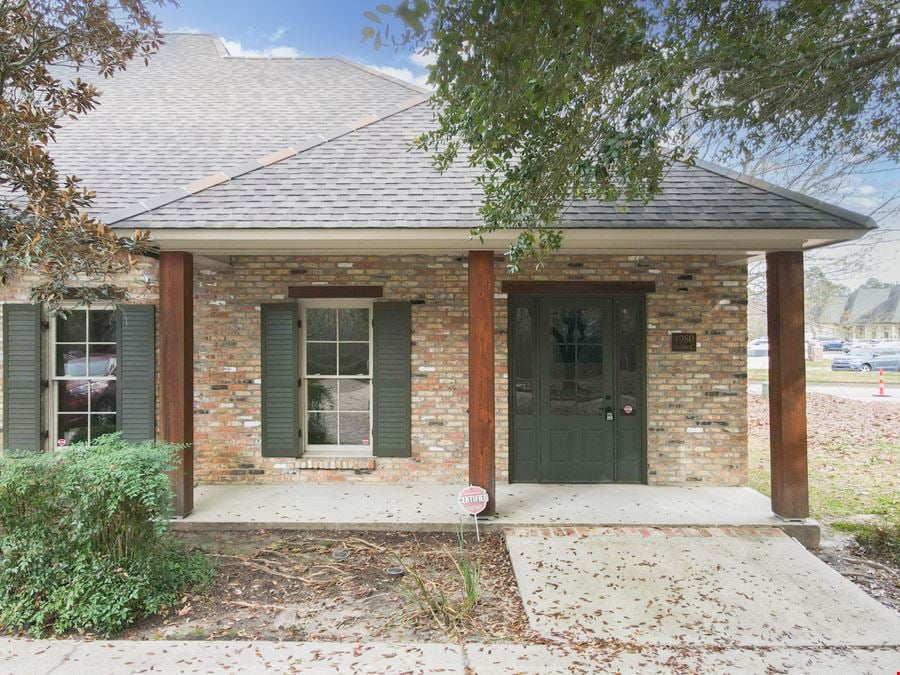 Professional Office Suite on Bluebonnet Blvd