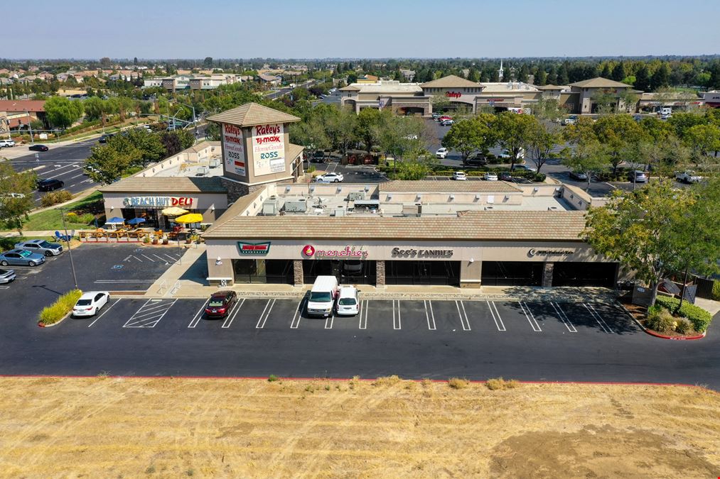Grocery Anchor Sand Creek Crossing