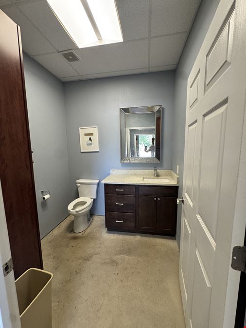 Standalone Office-Warehouse with Optional Yard Space