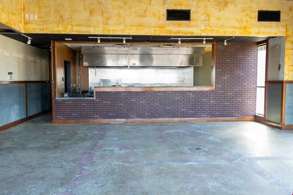 Holly Lane Retail Strip Investment