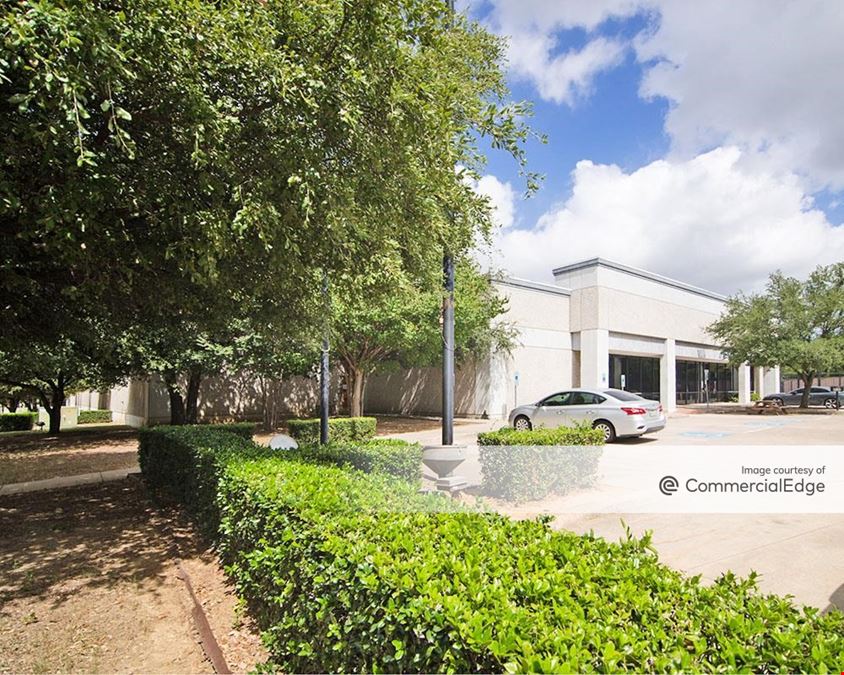 600 Westport Pkwy