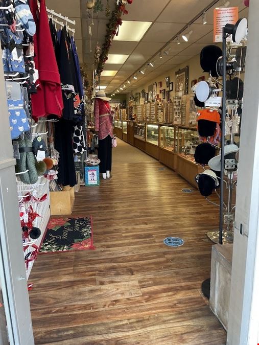 Perfect Walk-By Retail Location 6123 La Salle, Montclair, Oakland
