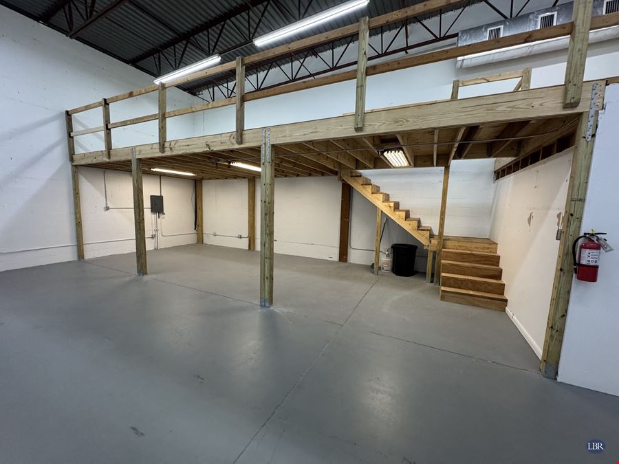 700 S John Rodes Blvd, Unit D3
