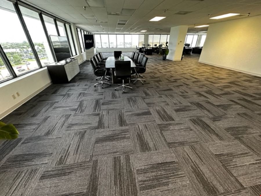 5141 SF Suite 600 Professional Office Space