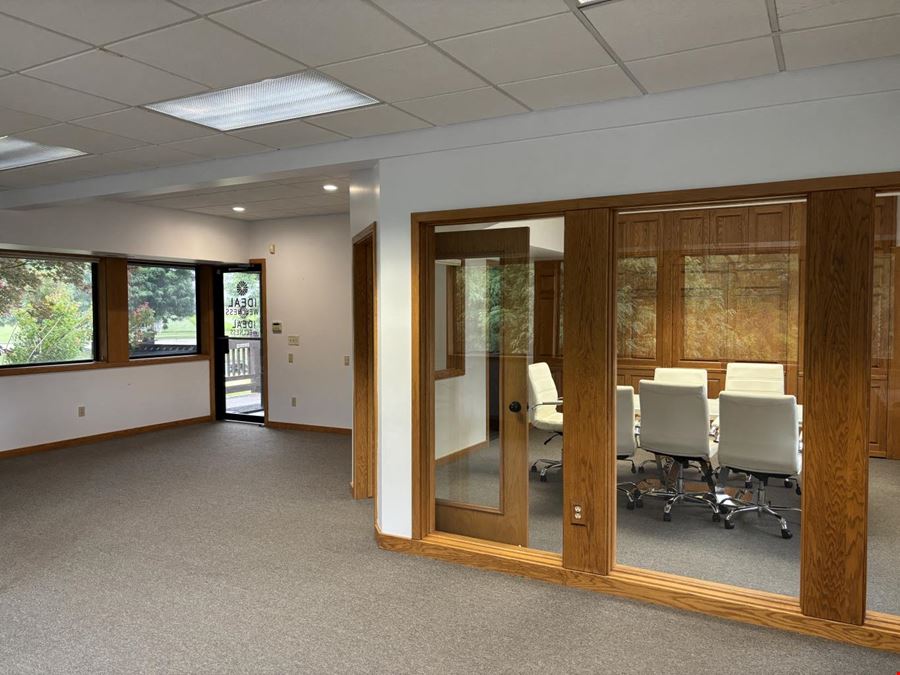 4131 Okemos Rd - Okemos Mi 