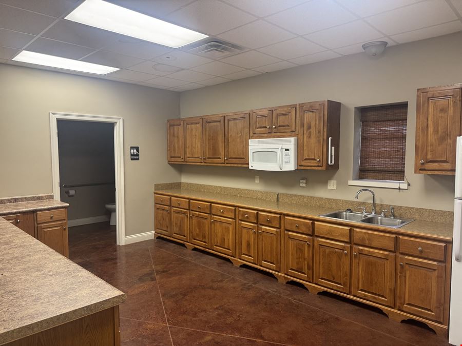 Office/Warehouse for Lease