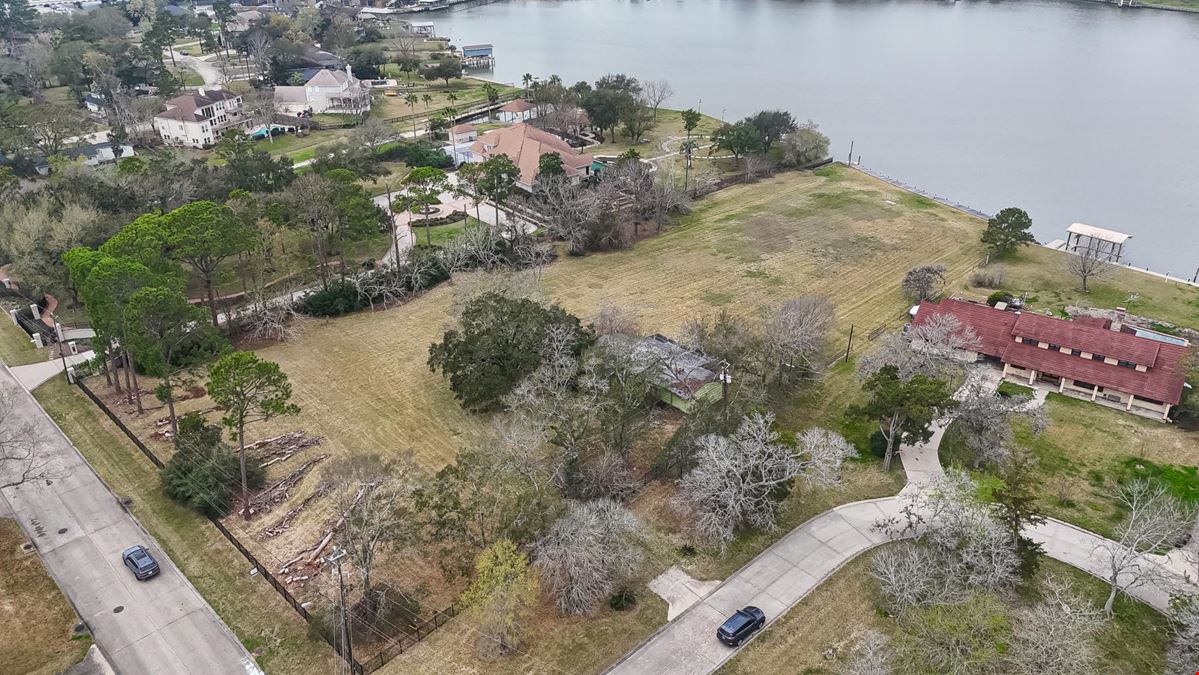 205 Lakeshore Dr, Seabrook, TX 77586