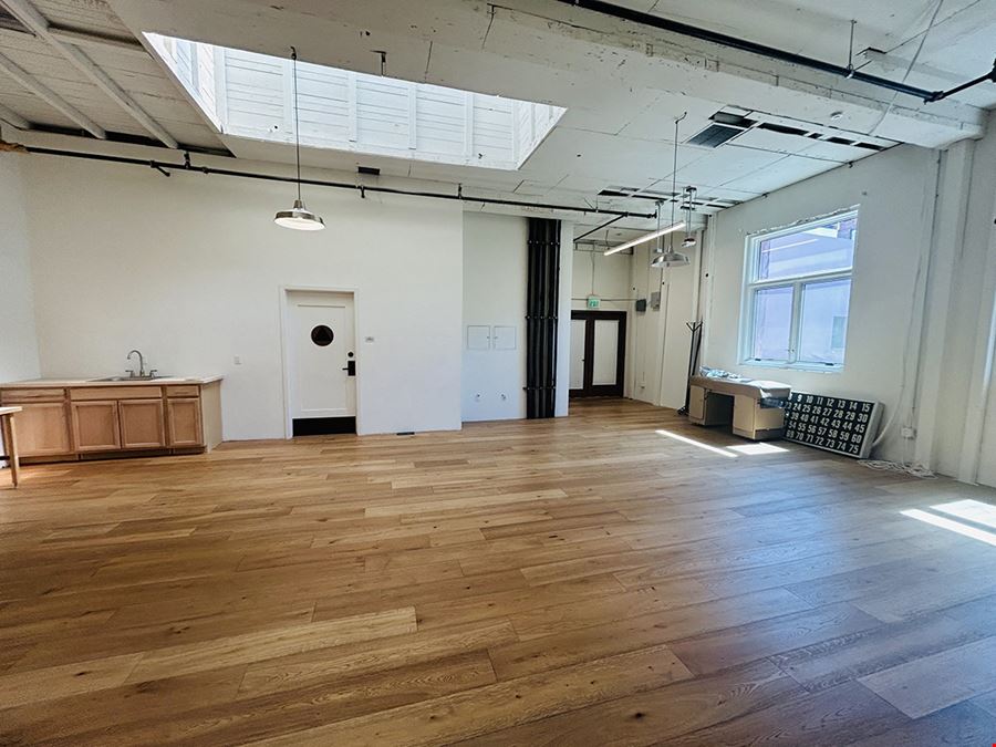 2500 W 7th St