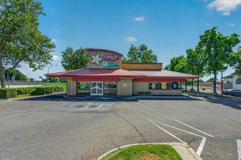 Freestanding Drive-Thru Restaurant Building in Visalia, CA