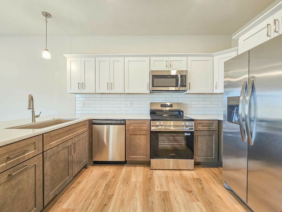 Edgewater Townhomes